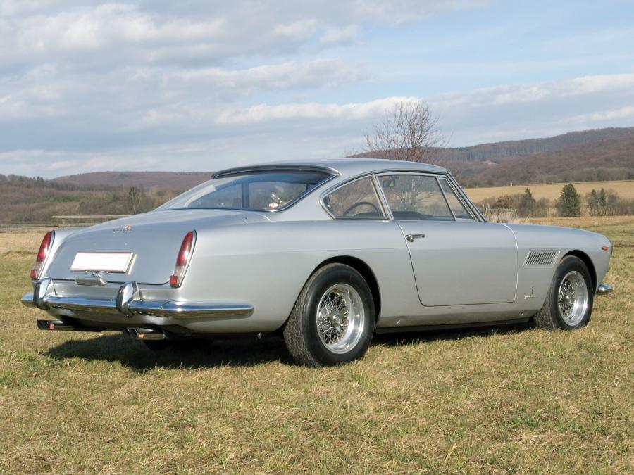  Ferrari 330 America 1963 года  (фото 14 из 23)